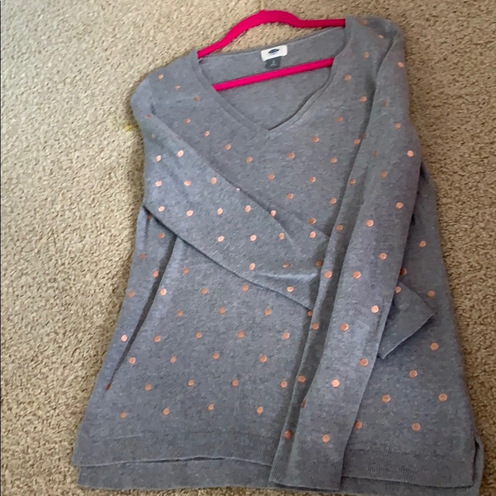 grey sweater